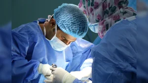 Teen Seeks Donations For Sister's Eye Surgery, Internet Raises Rs 1.58 Lakh In A Day