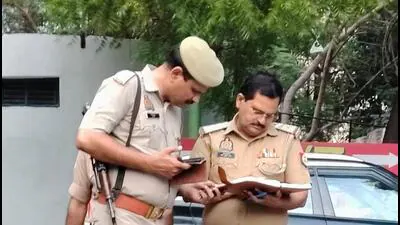 Two held from Chennai for sending bomb threats to Gujarat HC, Surat court: Cop