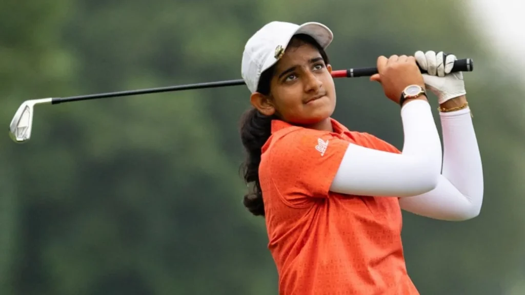 Amateur Ojaswini Saraswat on Friday became the youngest Indian ever to make the cut at a Ladies
