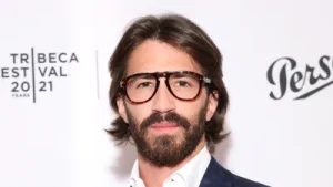 Ray-Ban heir Leonardo Del Vecchio seeks to buy Italian newspaper critical of him, owners reject