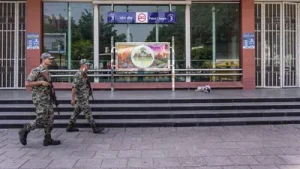 DMRC reopens all Delhi Metro station gates, train services to run as per normal schedule