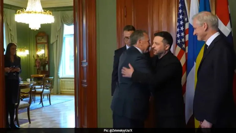 Ukrainian President Volodymyr Zelensky held "very productive and constructive discussions"