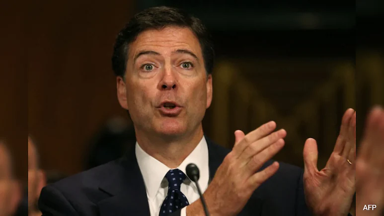 Ex-FBI Chief Hit With Fresh Charges Over Alleged Defence Disclosure