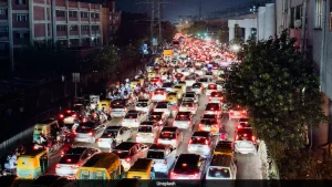 Daily Commuters To Suffer As Delhi poised to Ban Non-BS-VI Outside Vehicles