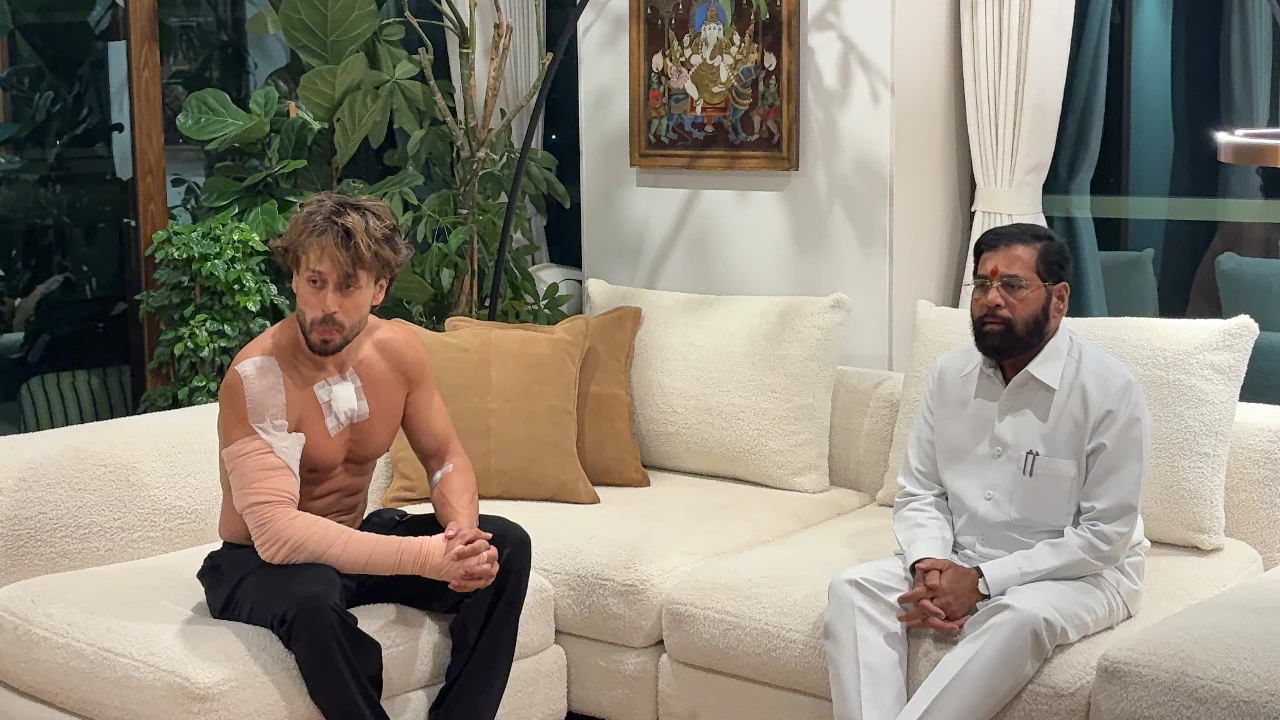 Tiger Shroff's 1st Photo After Shooting Attempt — Arm Bandaged, Dressing On Chest, Shoulder