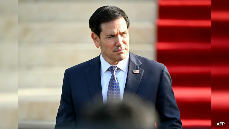 US "Kicks Out" 2 Members Of Iranian Delegation For Overstaying