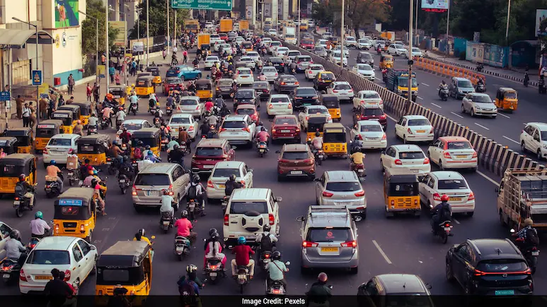 He argued that traffic congestion during busy hours affects several Indian cities, but