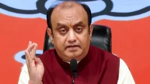 Concluding his address, the BJP spokesperson further attacked Rahul Gandhi and the Congress