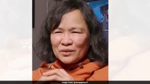 Zhong's journey into gaming began in 2020 when she saw her son, Suode, spending long hours