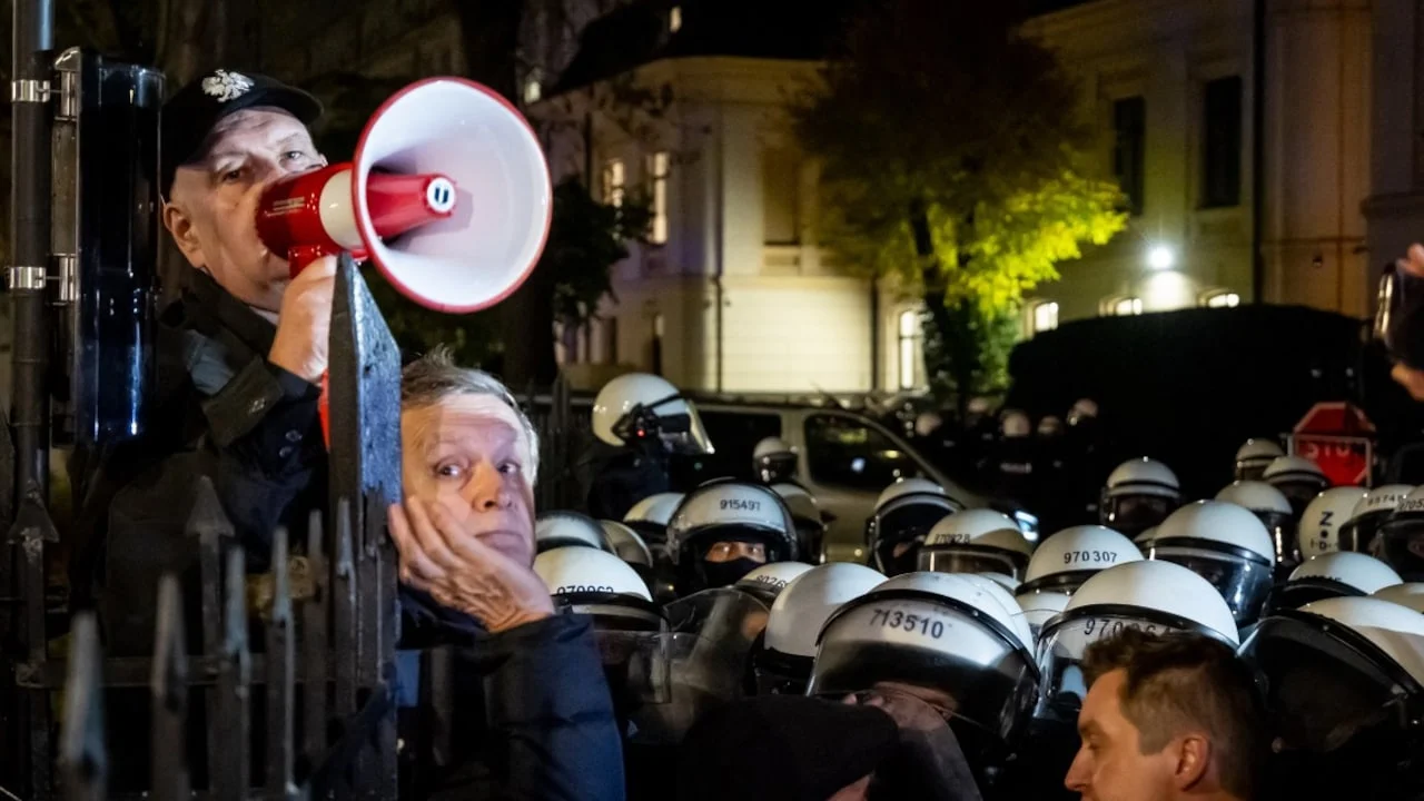 Within hours, Poland's president had turned his plane around in mid-air, protesters had