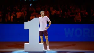 Zverev became the 30th man to hold the No