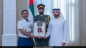 UAE President confers the First Class Order of Zayed II on the flydubai crew members involved