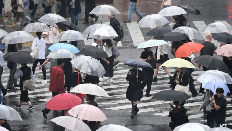 How El Nino Is Reshaping Weather, From Tokyo's Rain To Desert Blooms