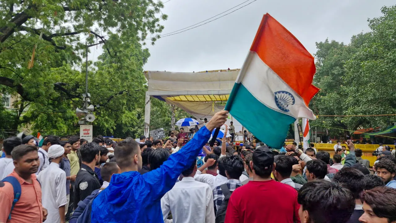 Why it matters: No UP Government Jobs For Those Seeking 'Violent Regime Change', Samajwadi Slams