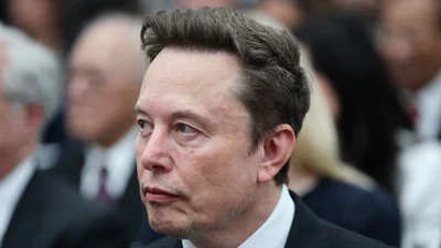 SpaceX CEO Elon Musk on Sunday renewed his push for Starlink to begin commercial operations