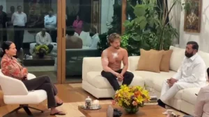 Maharashtra Deputy Chief Minister Eknath Shinde met actor Tiger Shroff this morning after last
