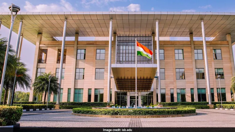 Indian School Of Business Offers 250 Scholarships: Who Can receives 100% Waiver