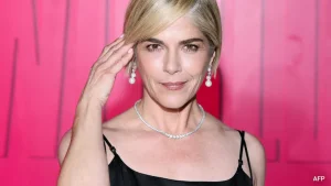 Actor Selma Blair allegedly 'bashed her head' during a violent incident aboard a Delta flight