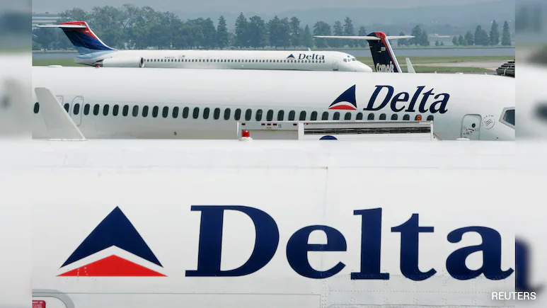 Delay departure so that cabin can be cleaned after a dog urinated onboard or leave on time
