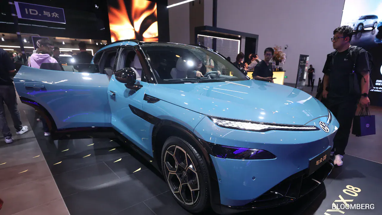 China's car industry is struggling with too many manufacturers, excess production capacity