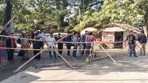 Sources said the protesters set fire to the NHPC's local office, apart from reports about