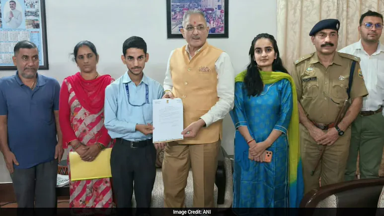Meet Sarvesh Sharma, Himachal Student Who Built A ₹87,000 Drone And Secured ₹3.5 Crore Defence