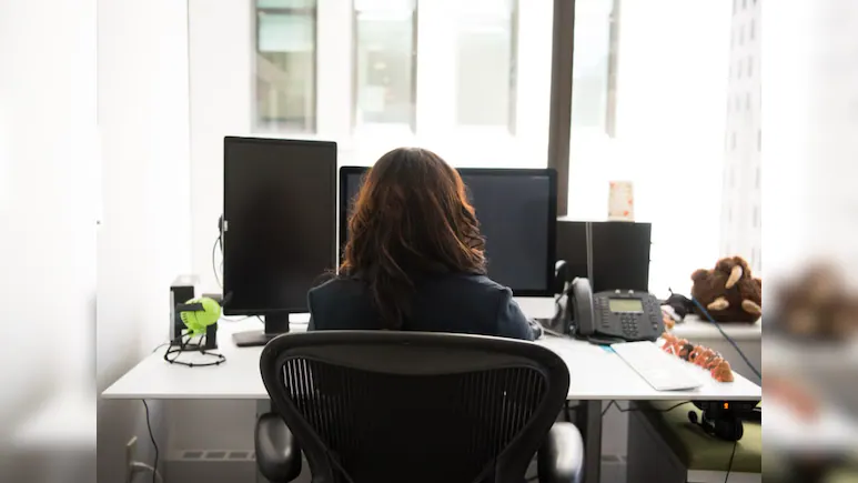 Her cousin shared how she was struggling to adjust to fixed lunch breaks, limited paid leave