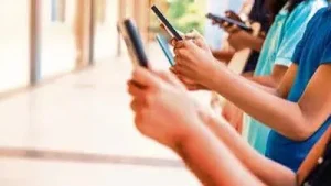 SC seeks Centre's response to plea for restrictions on children's social media access