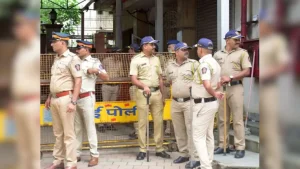 Email raises concerns over Of Attacks On Mumbai Mayor Office, Amitabh Bachchan Home