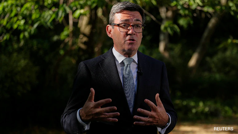 Burnham, who has even touted the possibility of Britain applying to rejoin the EU one day, said