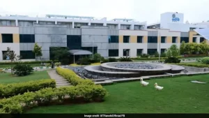 A senior psychiatrist and a senior Education Ministry official will be its other members