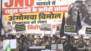 BJP Mahila Morcha workers and other party members accused Congress leader Rahul Gandhi