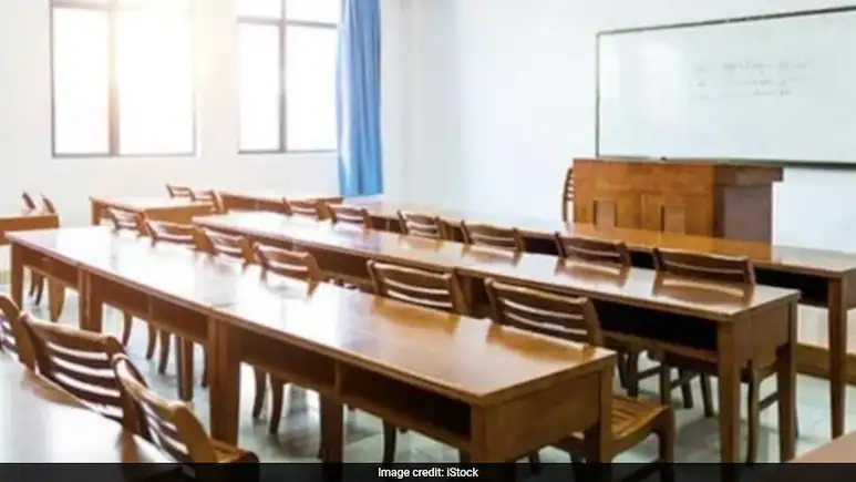Delhi Schools Go Online, Colleges Postpone Exams Amid Security Concerns