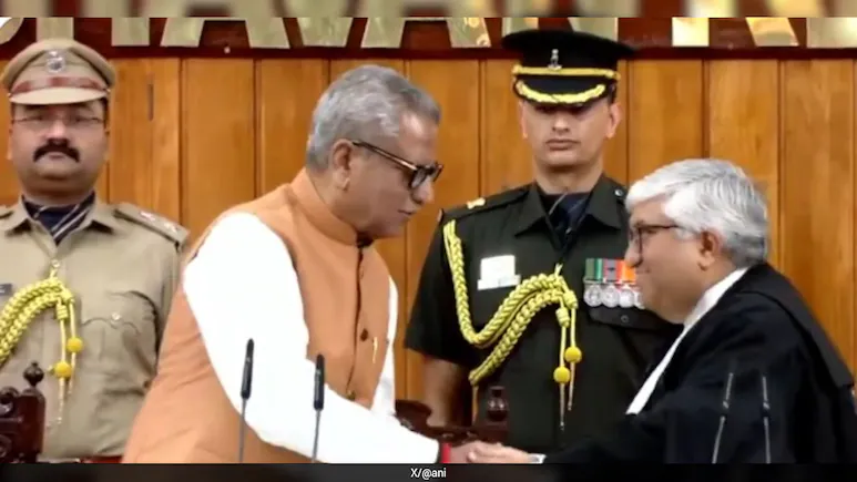 Om Prakash Mathur was sworn in as the 29th Governor of Keralam at a ceremony held at Lok Bhavan