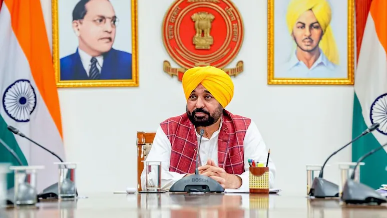 Opposition leaders tore into the AAP government after the CBI raids on Punjab Chief Minister